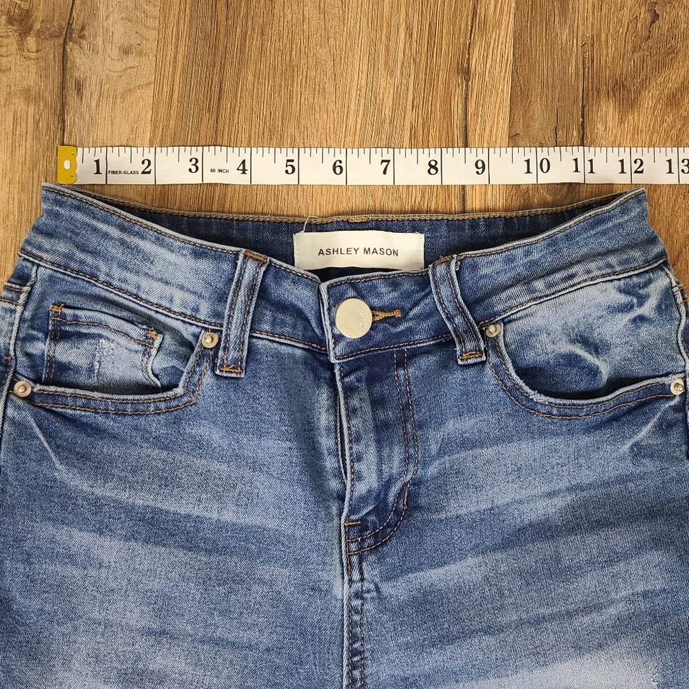 DISTRESSED DENIM SKINNY JEANS - Picture 2 of 7
